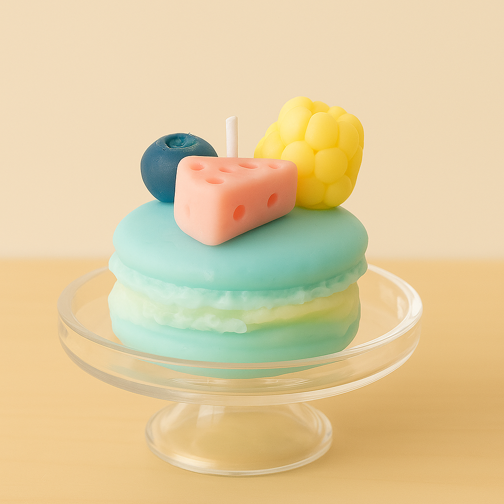 Macaroon Candle